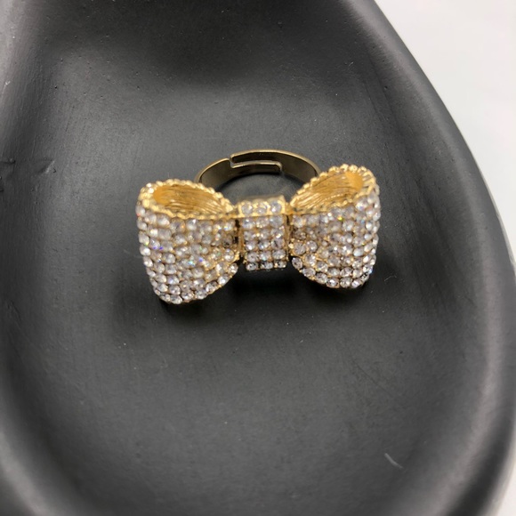 LAST ONE!! Luxe Bow Pave Ring New
Gorgeous Ring! - Picture 2 of 5